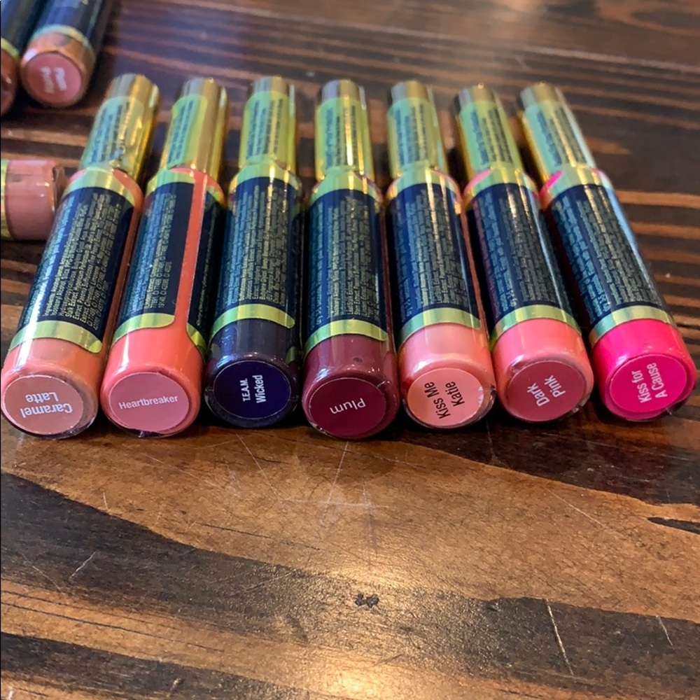 Various colors of LipSense NWT - Picture 10 of 13